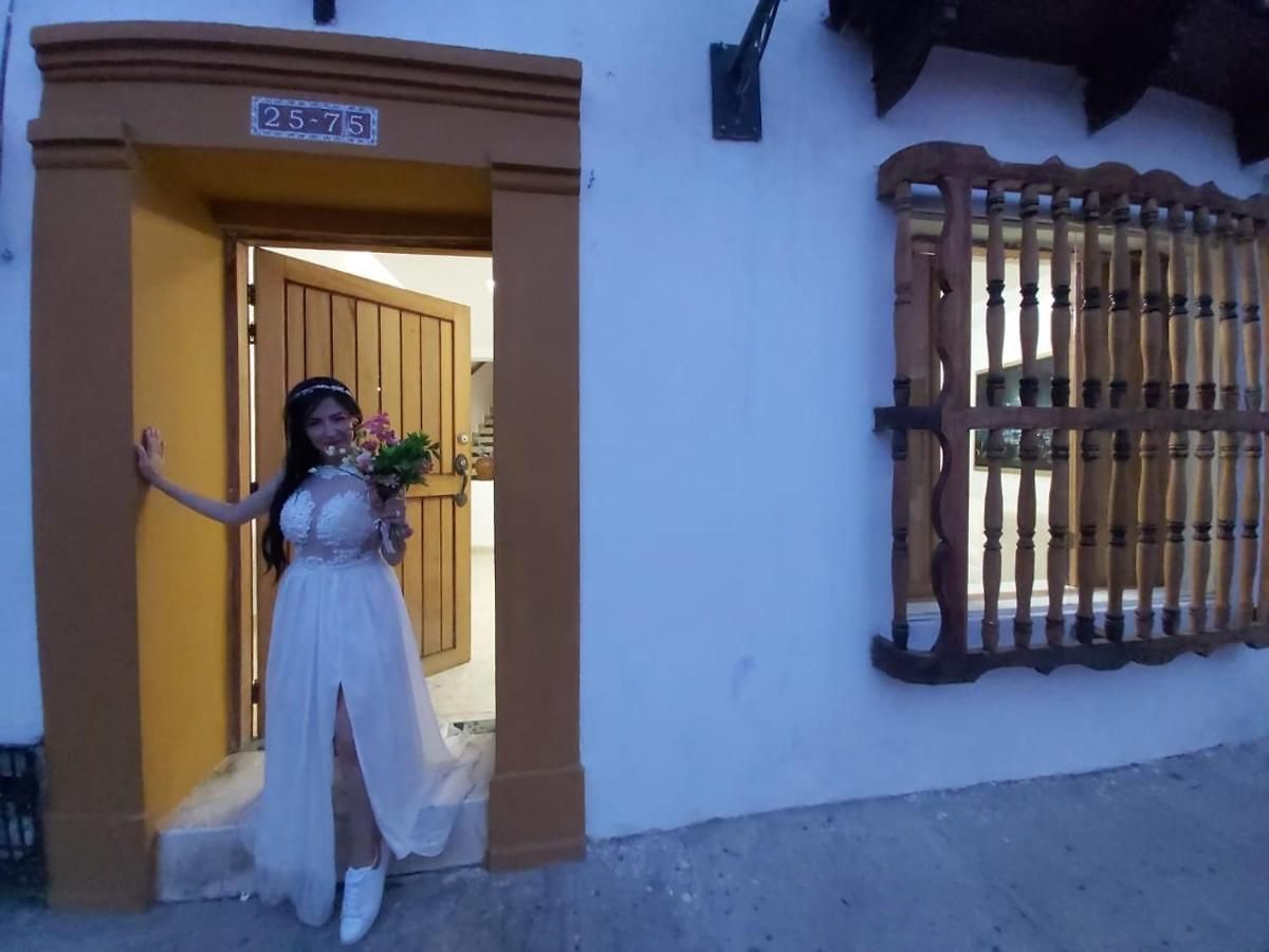 Hostal La 10b