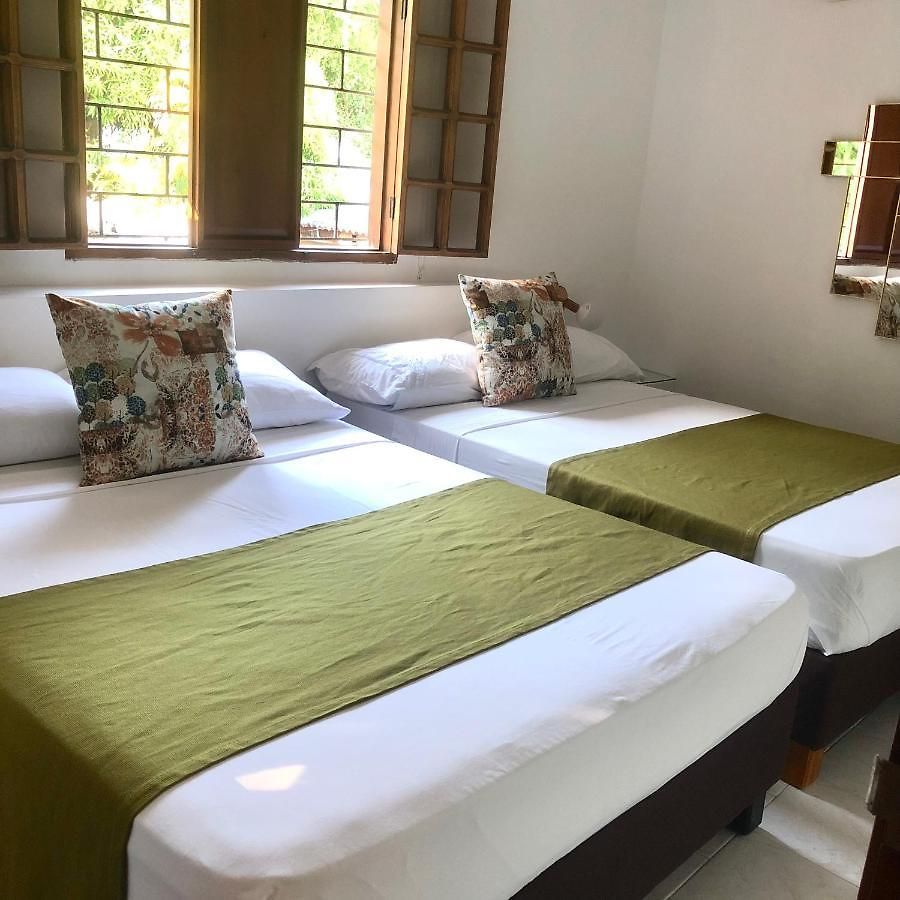 La 10b Hostal