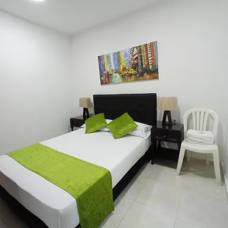 La 10b Hostal *
