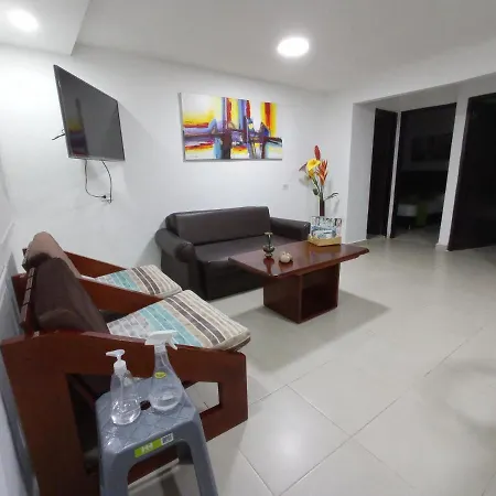 La 10b Hostal *