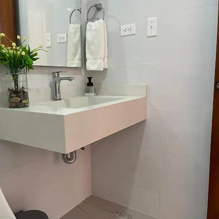 La 10b Hostal